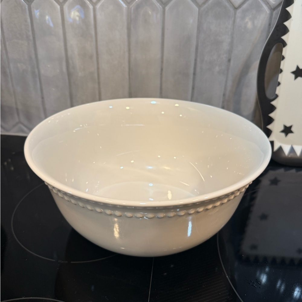Elegant White Ceramic Bowl